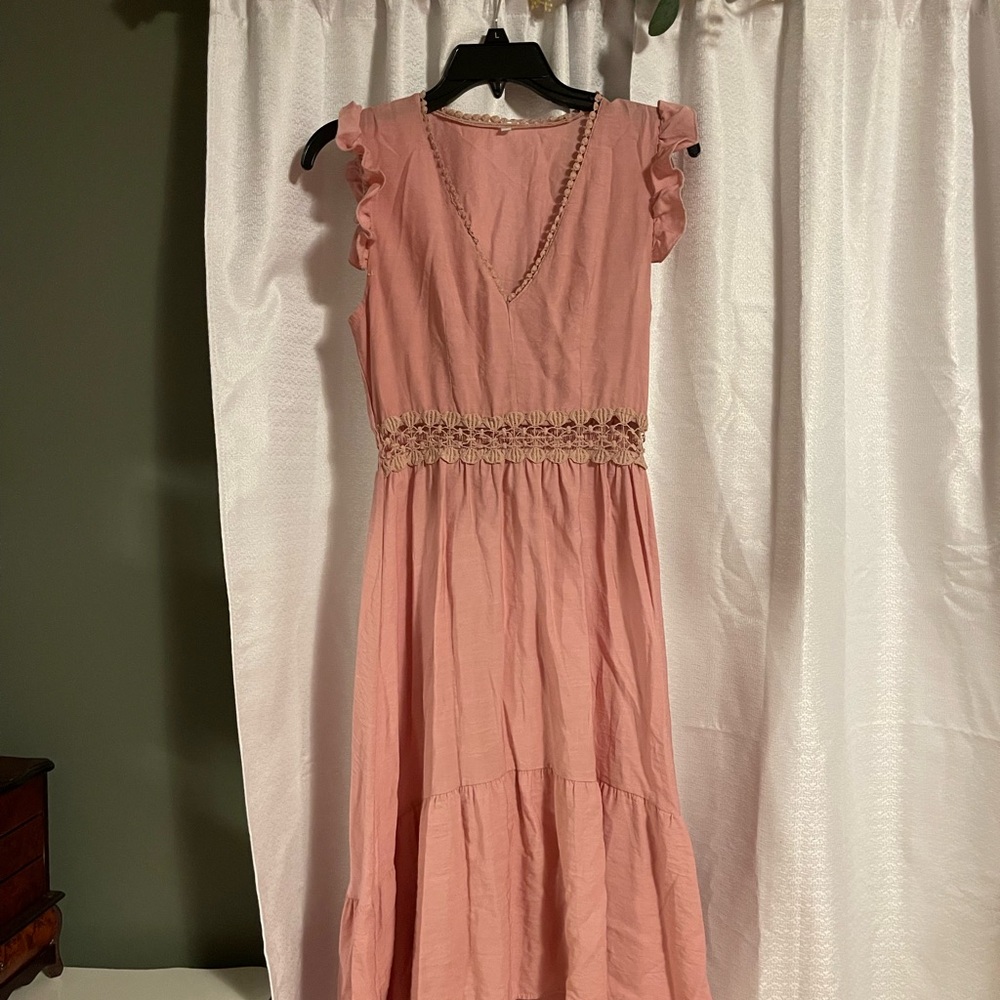 Elegant Pink Sleeveless Dress